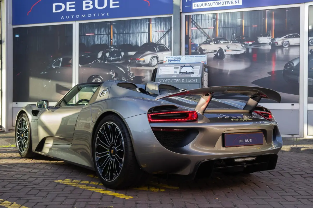 | org. NL | Liquid Silver | Carbon | Lift |Dealer Onderhouden