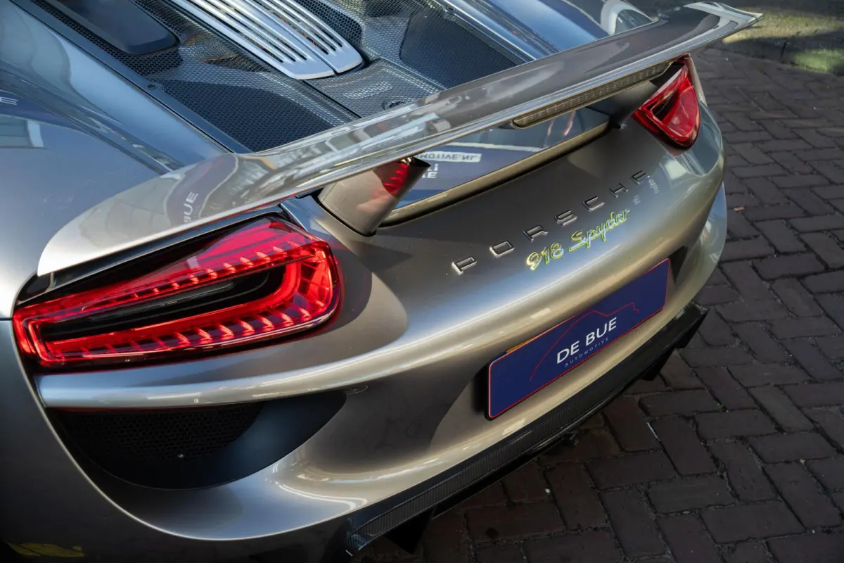 | org. NL | Liquid Silver | Carbon | Lift |Dealer Onderhouden