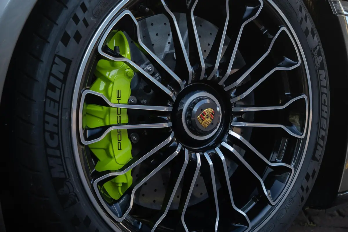 | org. NL | Liquid Silver | Carbon | Lift |Dealer Onderhouden