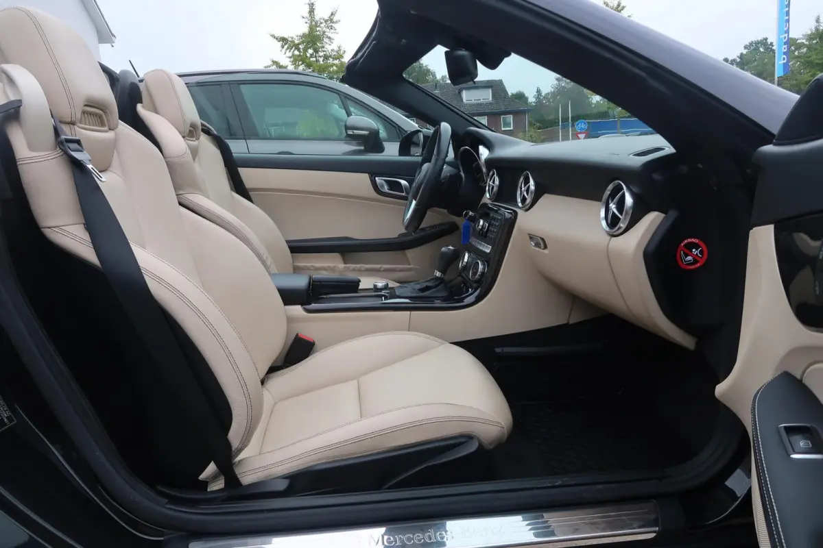 200 Aut AMG NAVIGATIE|AIRSCARF|BLUETOOTH|AIRCO|LED|PDC|LEDER|GOED ONDERHOUDEN