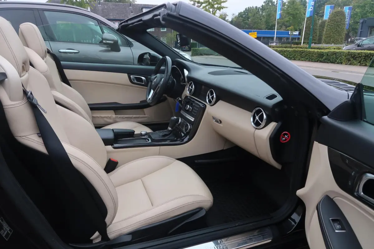 200 Aut AMG NAVIGATIE|AIRSCARF|BLUETOOTH|AIRCO|LED|PDC|LEDER|GOED ONDERHOUDEN