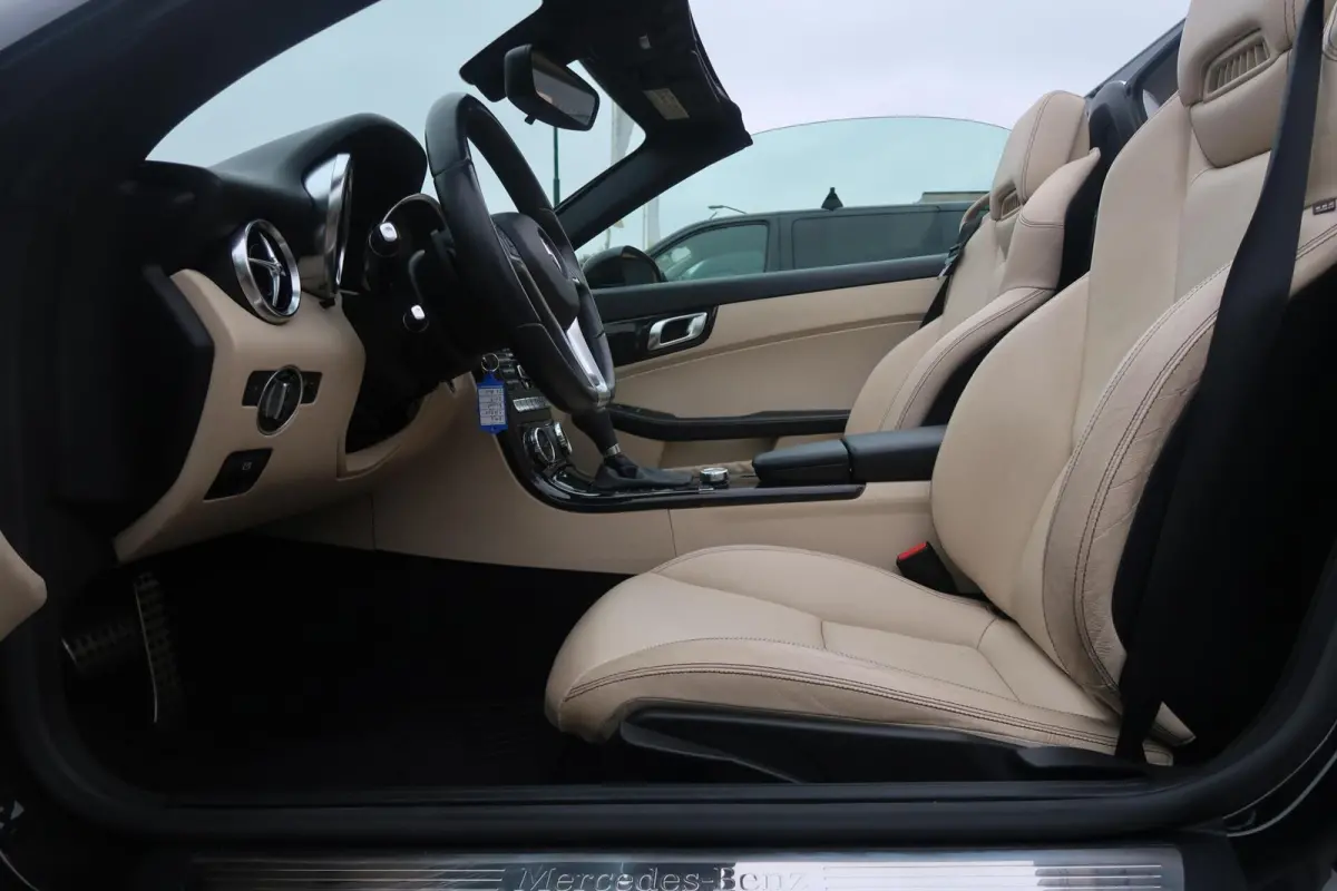 200 Aut AMG NAVIGATIE|AIRSCARF|BLUETOOTH|AIRCO|LED|PDC|LEDER|GOED ONDERHOUDEN