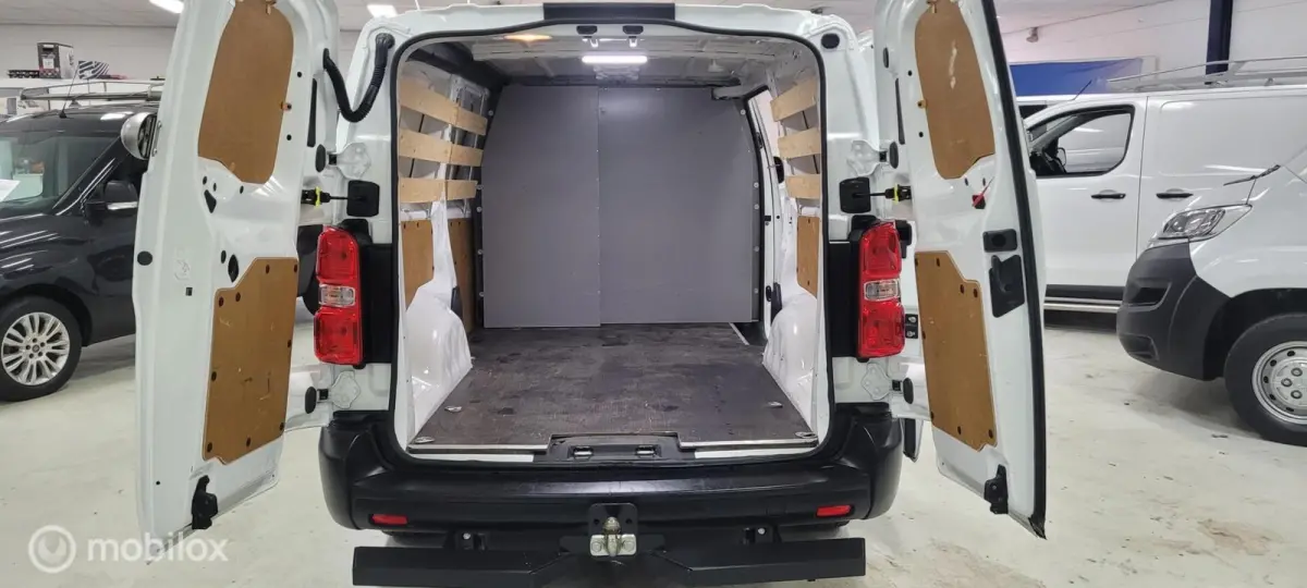 bestel 2.0 CDTI L3H1 Edition nw model