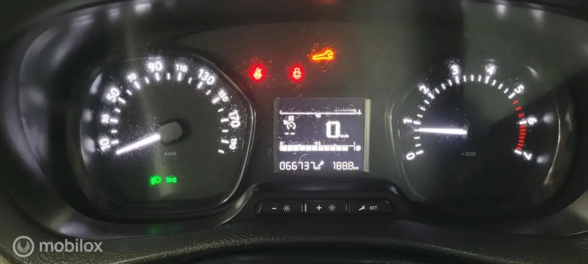 bestel 2.0 CDTI L3H1 Edition nw model