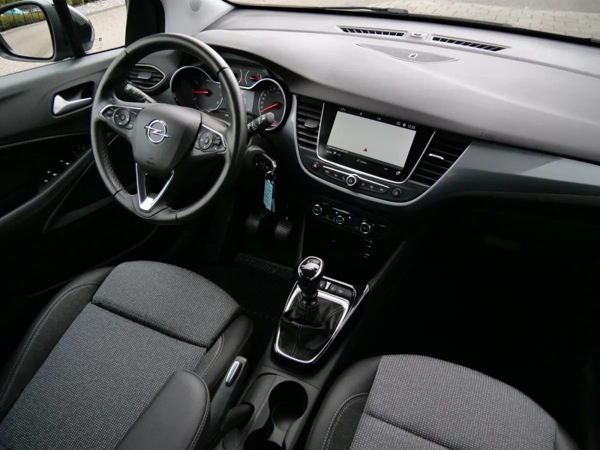 1.2 Turbo 110pk Elegance Navigatie / LED / Camera