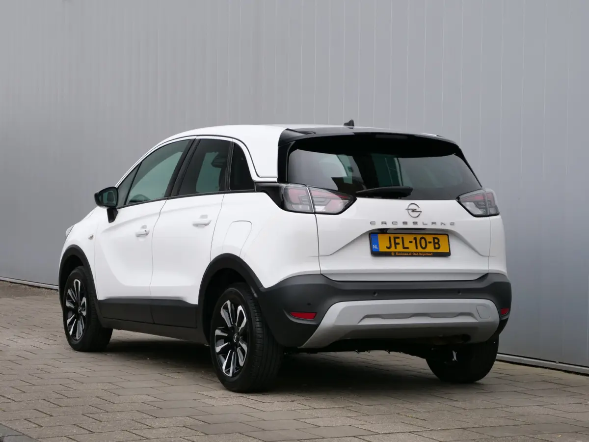 1.2 Turbo 110pk Elegance Navigatie / LED / Camera