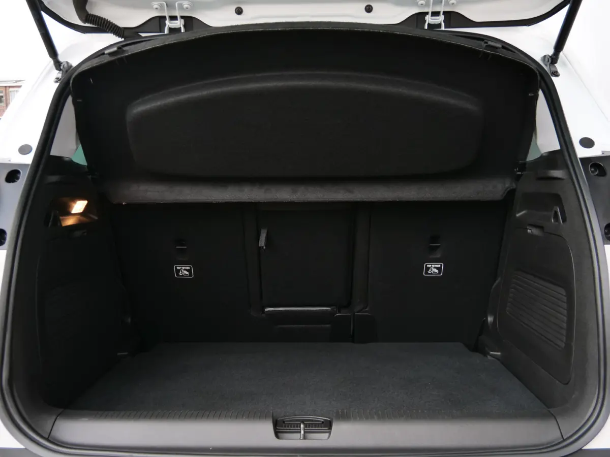 1.2 Turbo 110pk Elegance Navigatie / LED / Camera