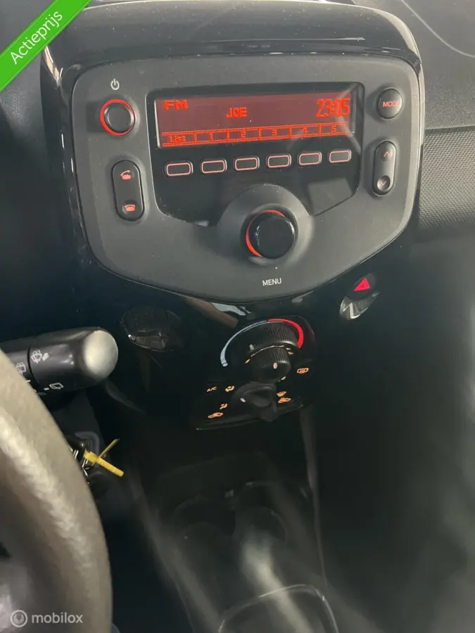 1.0 VTi Feel Airco weinig KM met NAP