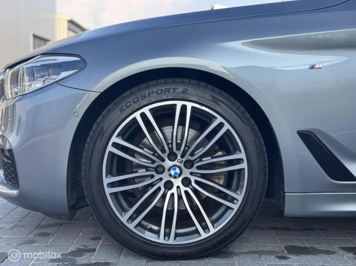 520D EDE High Executive | M-Pakket | Dak | 19" |