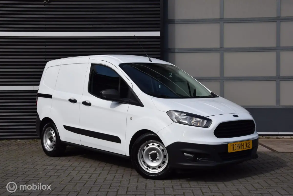 1.5 TDCI Economy Edition Betimmering en Cool & Connected pakket