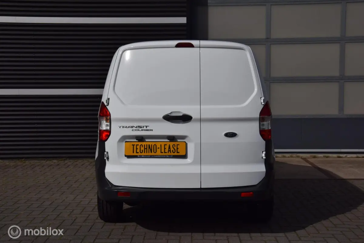 1.5 TDCI Economy Edition Betimmering en Cool & Connected pakket