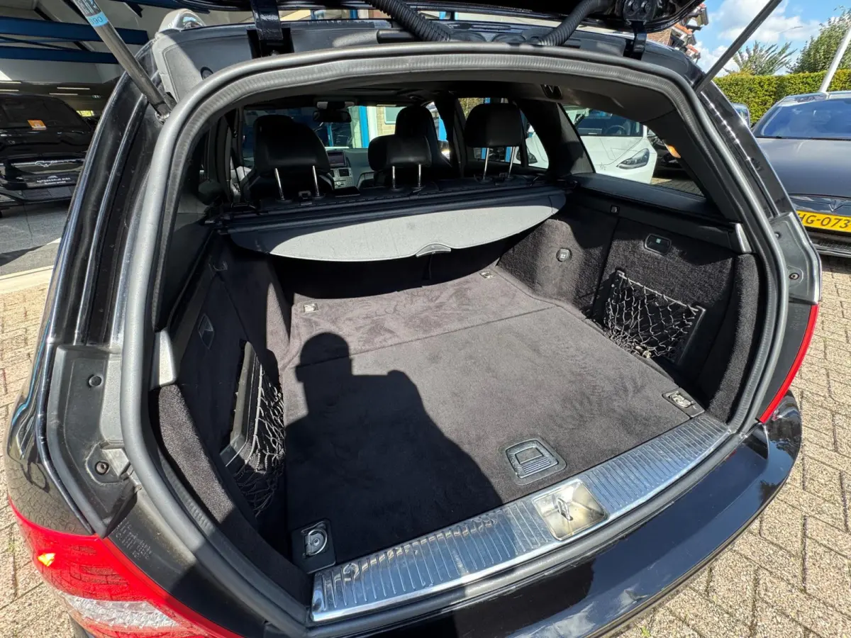 AMG 63 2009 ZWART Youngtimer!