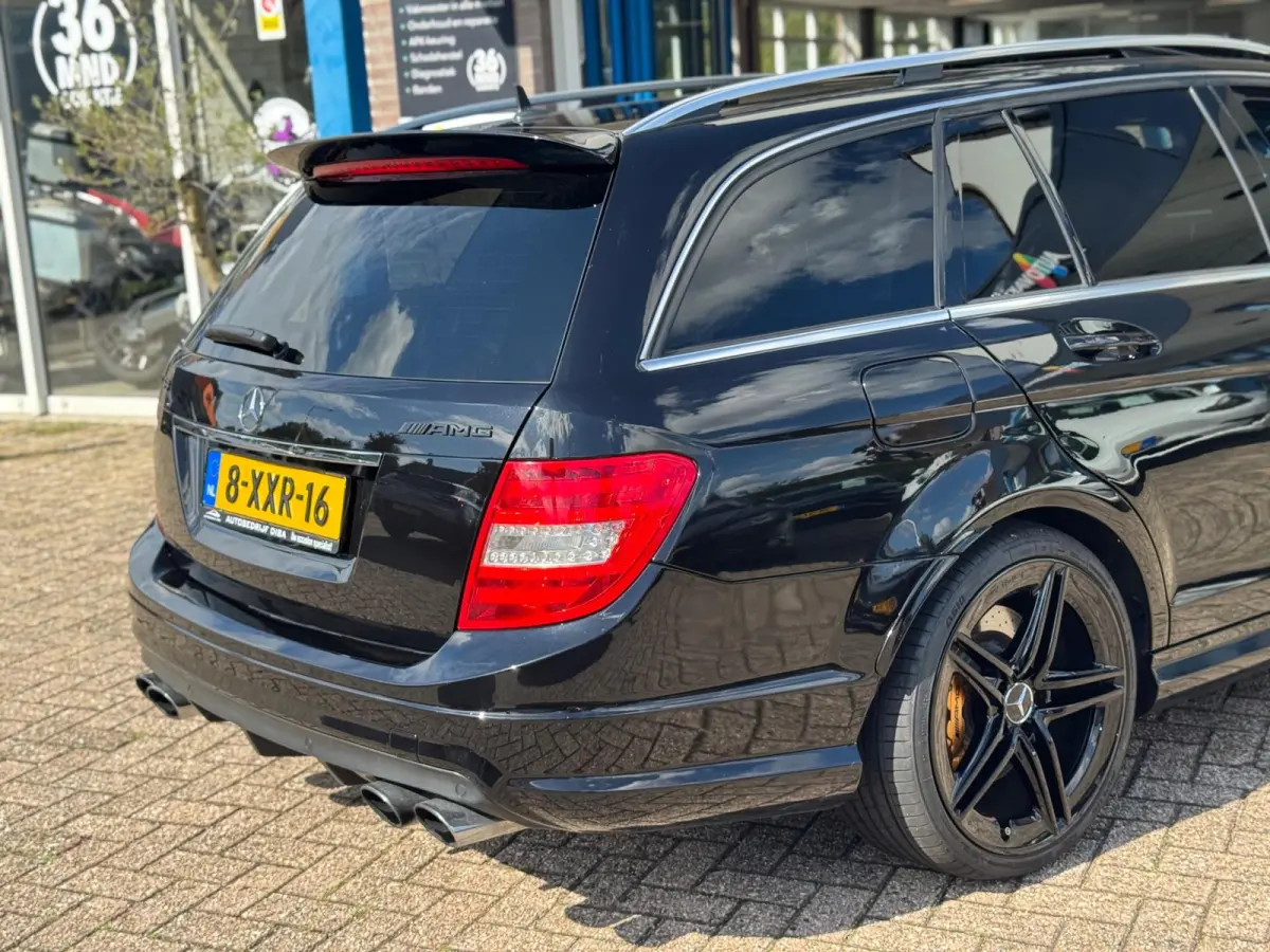 AMG 63 2009 ZWART Youngtimer!