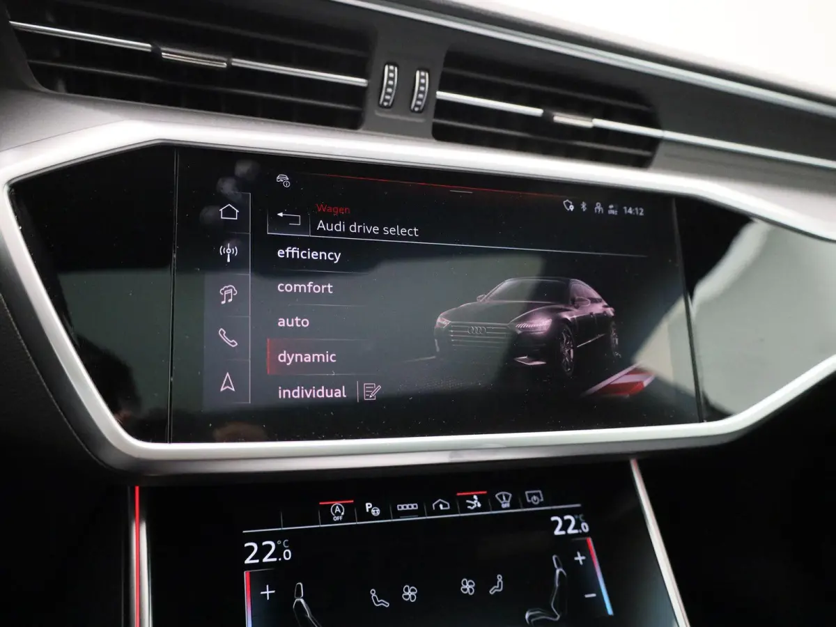 45 TFSI quattro 265 PK | S-line | Automaat | Navigatie | 360 Camera | Panoramadak | Vierwielbesturing | Adaptive Cruise Control | Trekhaak | Stoelverwarming | HD LED Matrix | Head-up display