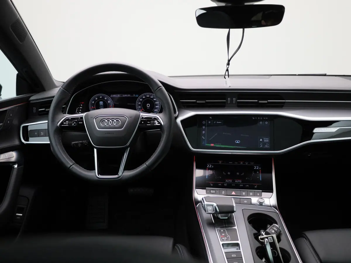 45 TFSI quattro 265 PK | S-line | Automaat | Navigatie | 360 Camera | Panoramadak | Vierwielbesturing | Adaptive Cruise Control | Trekhaak | Stoelverwarming | HD LED Matrix | Head-up display