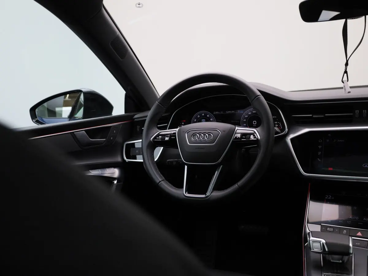 45 TFSI quattro 265 PK | S-line | Automaat | Navigatie | 360 Camera | Panoramadak | Vierwielbesturing | Adaptive Cruise Control | Trekhaak | Stoelverwarming | HD LED Matrix | Head-up display
