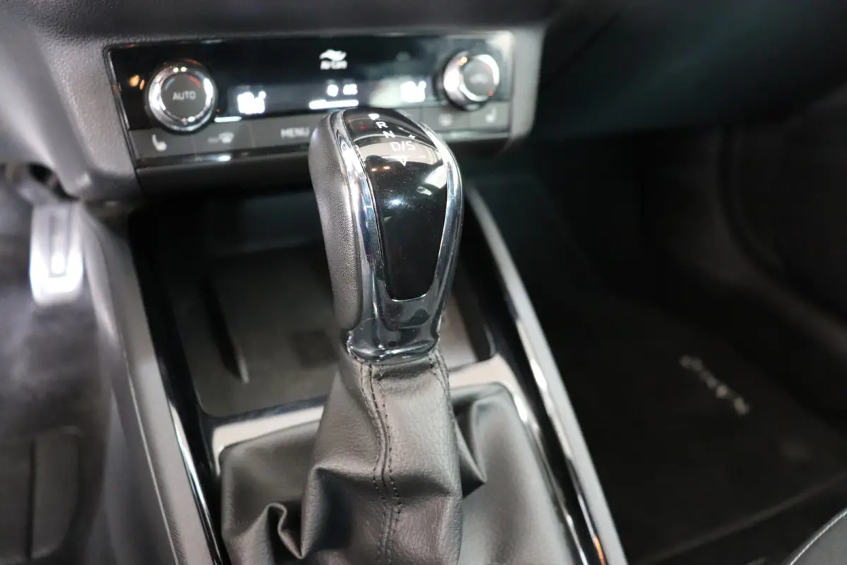 1.0 TSI Sport Business, automaat .