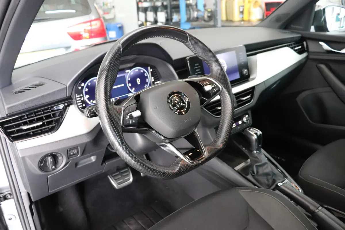1.0 TSI Sport Business, automaat .