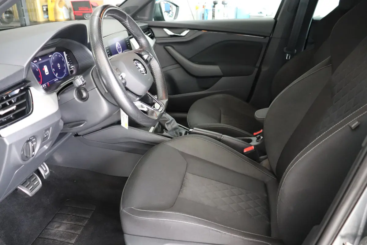 1.0 TSI Sport Business, automaat .