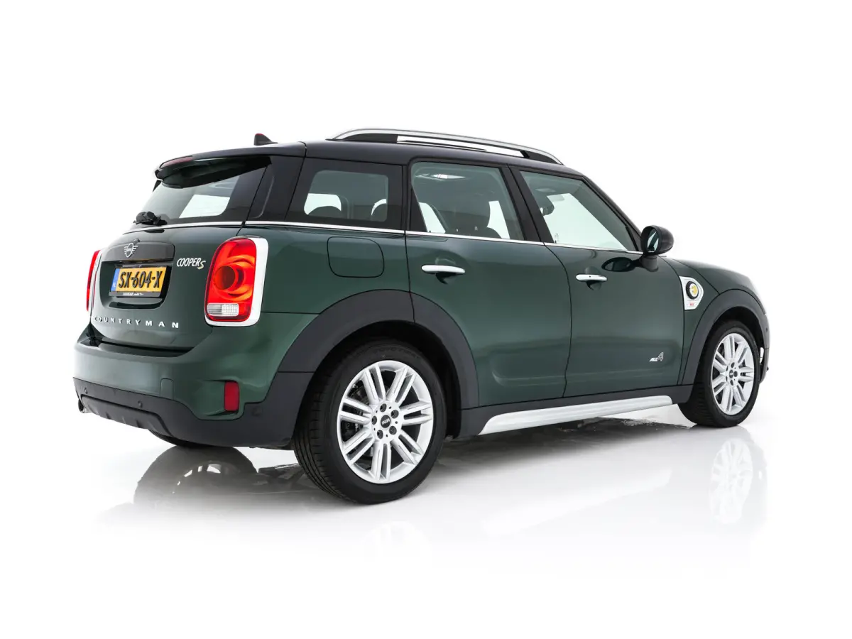 Mini 2.0 Cooper ALL4 Chili Plug-In (INCL-BTW) Aut. *PANO | LEATHER-FABRIC | FULL-LED | SPORT-SEATS | KEYLESS | NAVI-FULLMAP | ECC | AMBIENT-LIGHT | PDC | CRUISE | 18''ALU*
