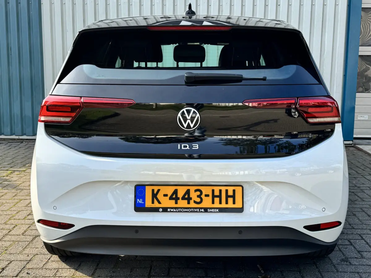ID.3 Life 58 kWh BTW Auto / AppleCarplay / Stoel en stuurverw / NL Auto Z.G.O.H. € 12.355 Ex BTW