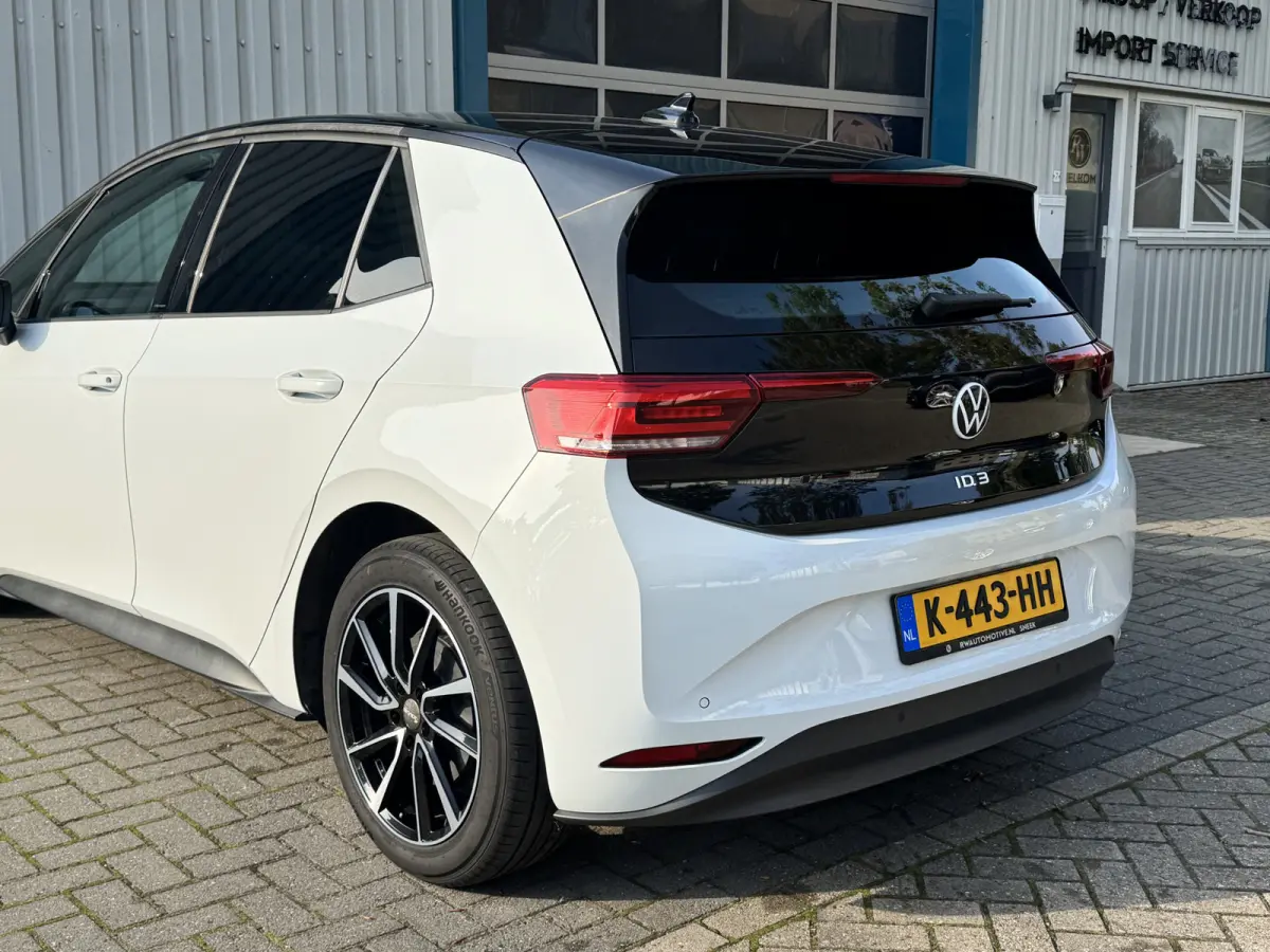 ID.3 Life 58 kWh BTW Auto / AppleCarplay / Stoel en stuurverw / NL Auto Z.G.O.H. € 12.355 Ex BTW