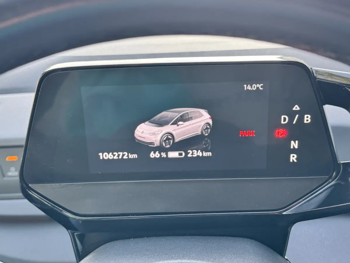 ID.3 Life 58 kWh BTW Auto / AppleCarplay / Stoel en stuurverw / NL Auto Z.G.O.H. € 12.355 Ex BTW