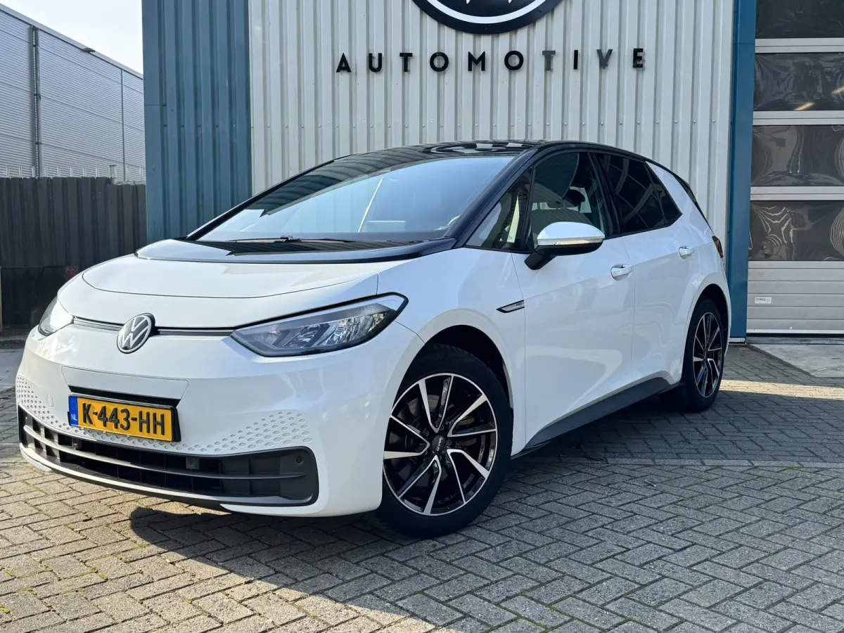 ID.3 Life 58 kWh BTW Auto / AppleCarplay / Stoel en stuurverw / NL Auto Z.G.O.H. € 12.355 Ex BTW