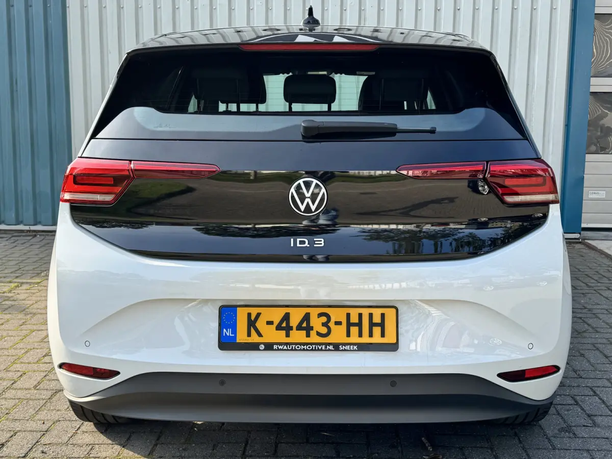 ID.3 Life 58 kWh BTW Auto / AppleCarplay / Stoel en stuurverw / NL Auto Z.G.O.H. € 12.355 Ex BTW