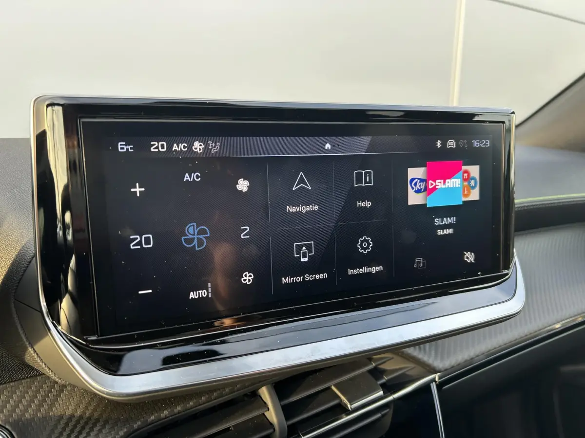 1.2 Hybrid 136 GT | Panoramadak | Adaptieve cruise control | Draadloze oplader | Nieuw te bestellen!! |