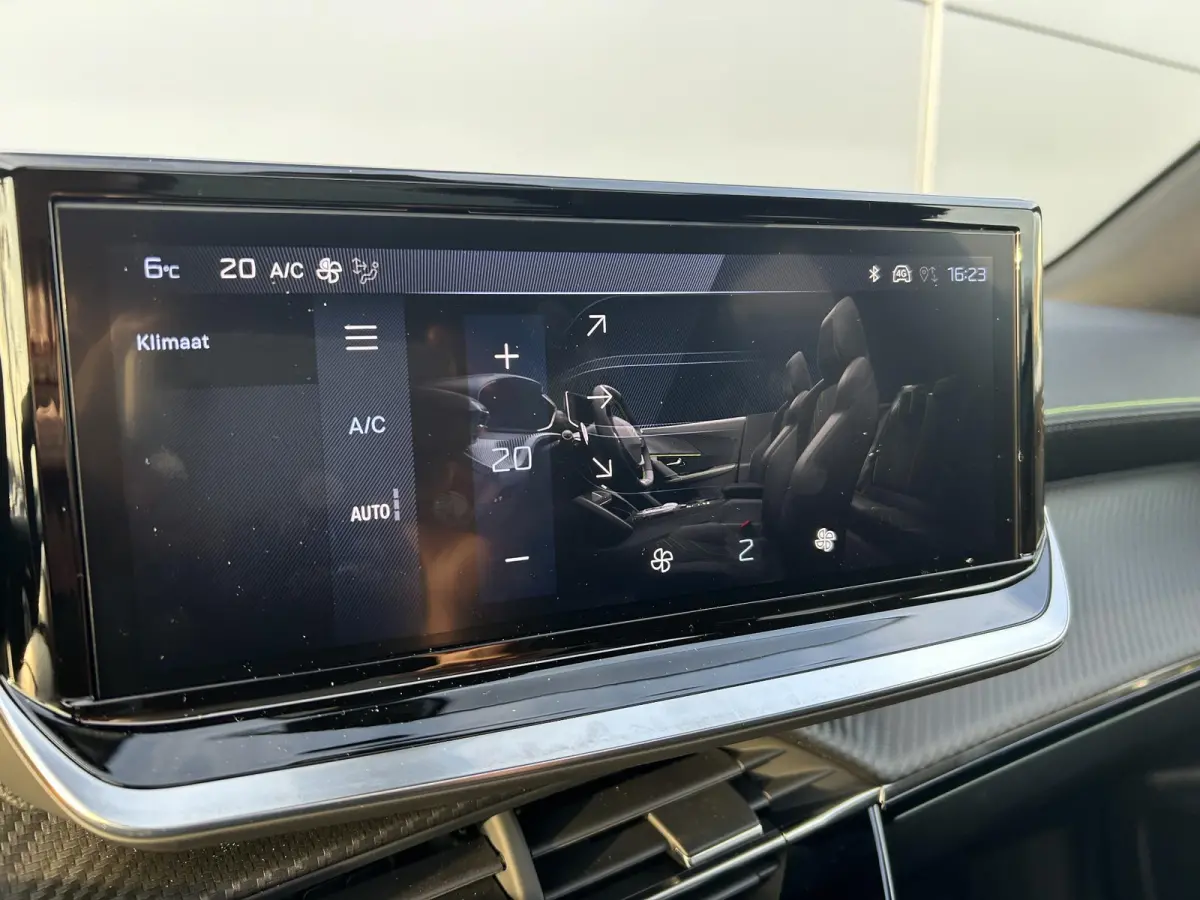 1.2 Hybrid 136 GT | Panoramadak | Adaptieve cruise control | Draadloze oplader | Nieuw te bestellen!! |