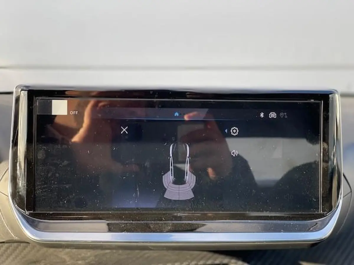 1.2 PureTech 75 Style | Navigatie | Apple Carplay/Android Auto | Parkeersensoren | Airco |