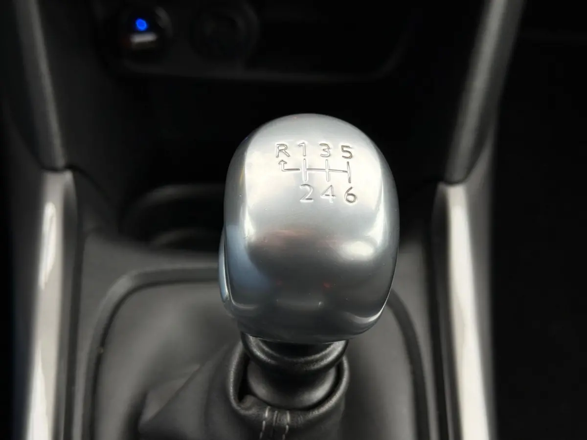 1.2 PureTech Active 2e Eigenaar,Airco,Navigatie,PDC,CruiseControl,ElektrischeRamen,5Deurs,Apk tot 25-10-2026