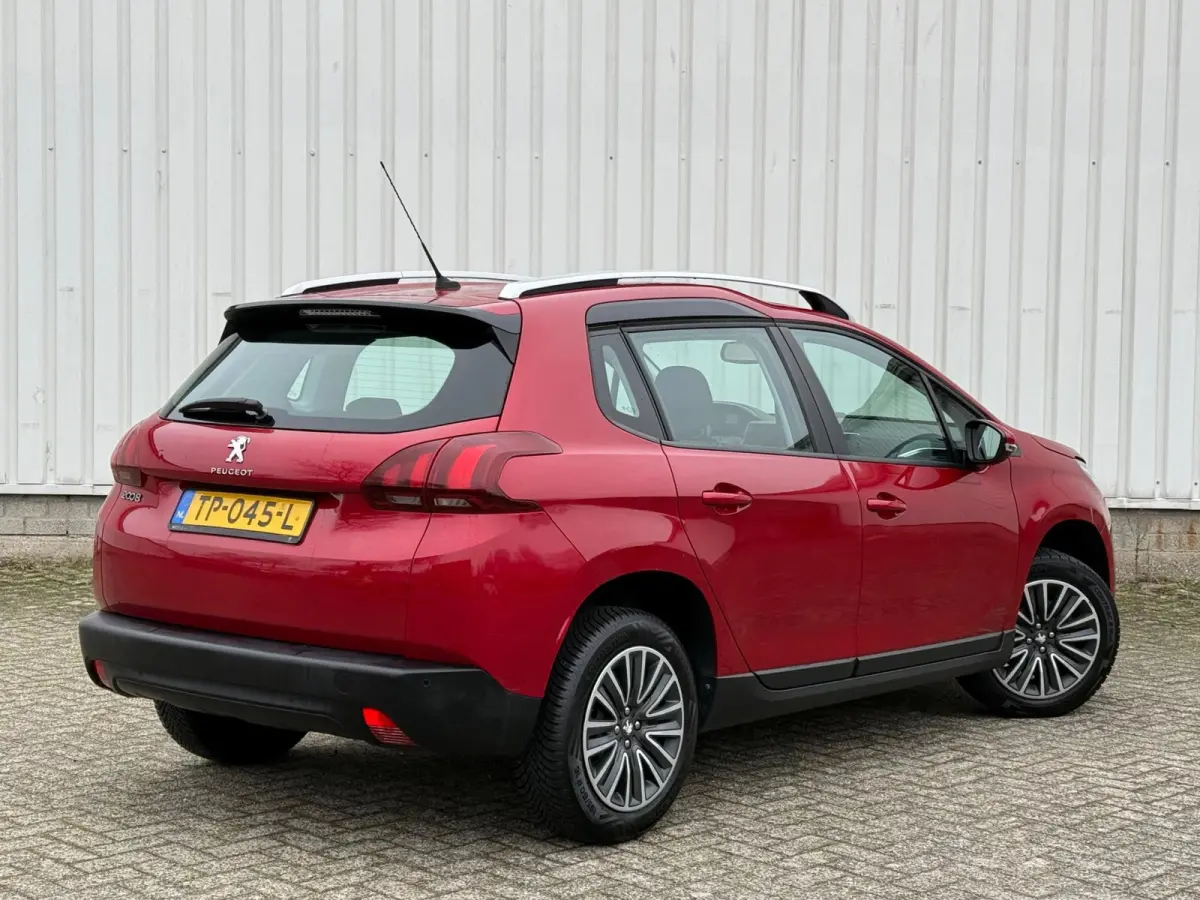 1.2 PureTech Active 2e Eigenaar,Airco,Navigatie,PDC,CruiseControl,ElektrischeRamen,5Deurs,Apk tot 25-10-2026