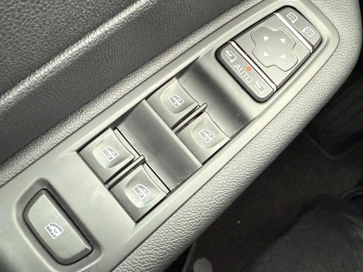 1.3 TCe Intens LPG,1e Eigenaar,Automaat,Airco,Navigatie,Camera,CruiseControl,PDC,