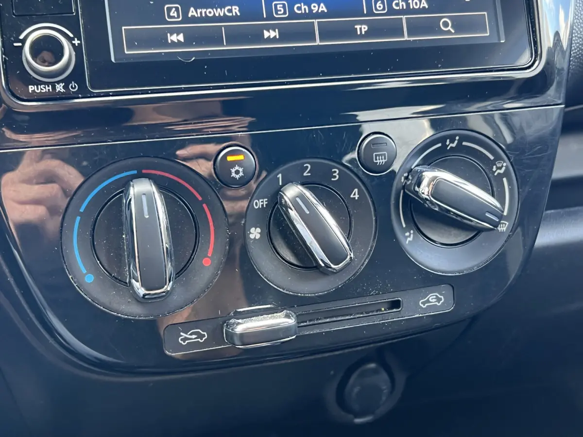 1.2 Connect+ | Android Auto/Apple Carplay | Airco | Dimlichten Automatisch | Elektrische Ramen Voor |
