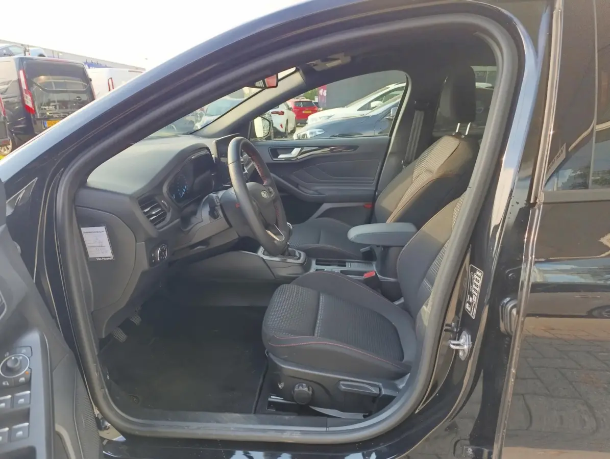 1.0 EcoBoost Hybrid ST Line | Adaptieve Cruise Control | Dodehoeksensoren | Camera
