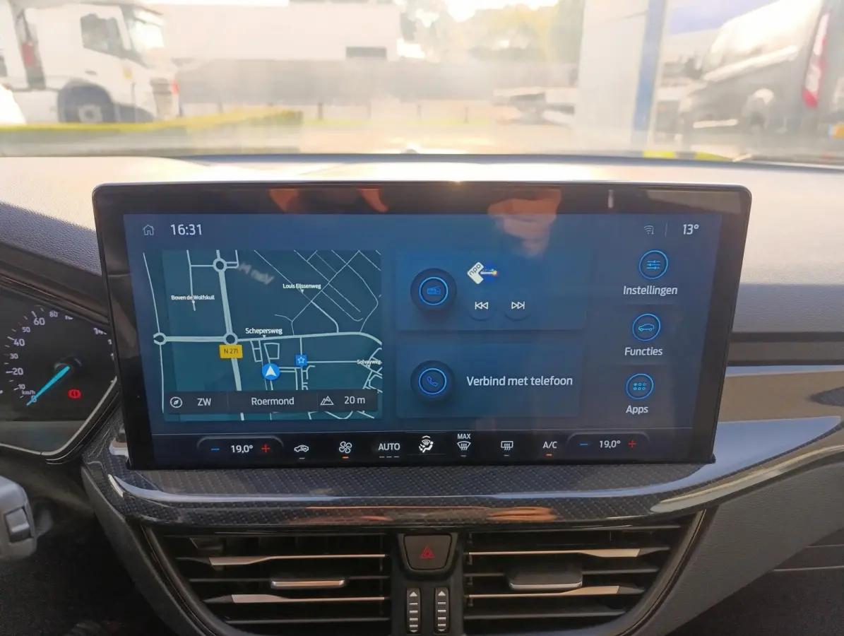 1.0 EcoBoost Hybrid ST Line | Adaptieve Cruise Control | Dodehoeksensoren | Camera