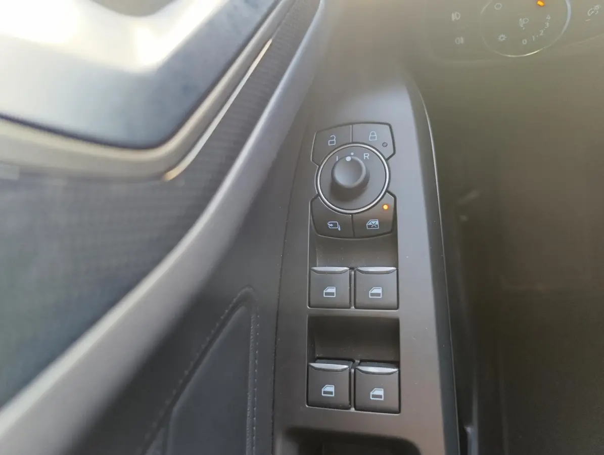 1.0 EcoBoost Hybrid ST Line | Adaptieve Cruise Control | Dodehoeksensoren | Camera