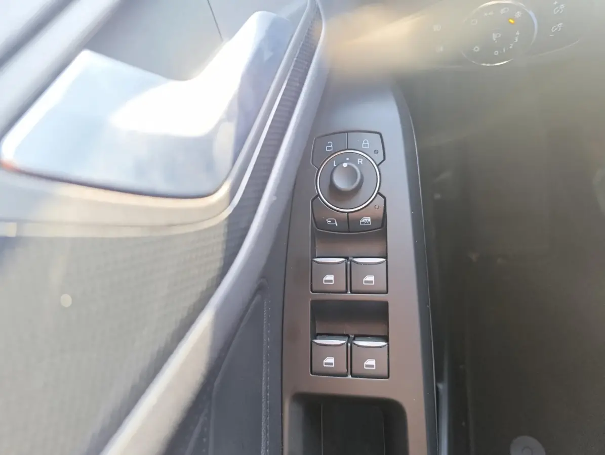 1.0 EcoBoost Hybrid ST Line | Adaptieve Cruise Control | Dodehoeksensoren | Camera
