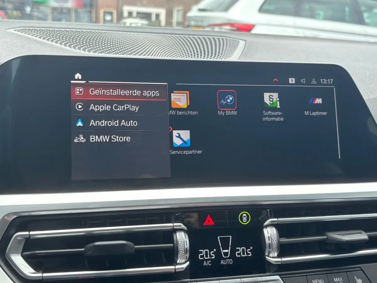 318i Business Edition, M-Sport, Schuifkanteldak, Individual kleur, Sportstoelen, Stoelverwarming,