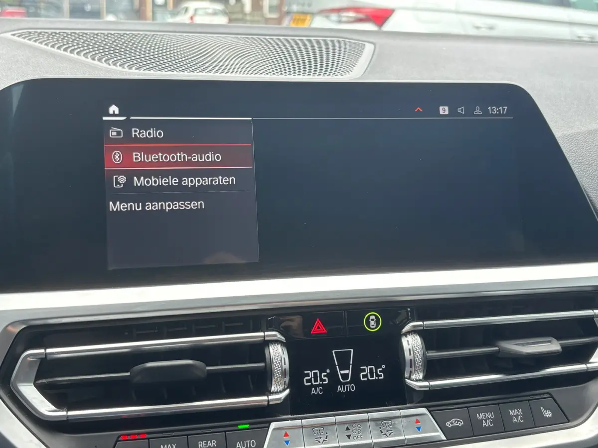 318i Business Edition, M-Sport, Schuifkanteldak, Individual kleur, Sportstoelen, Stoelverwarming,