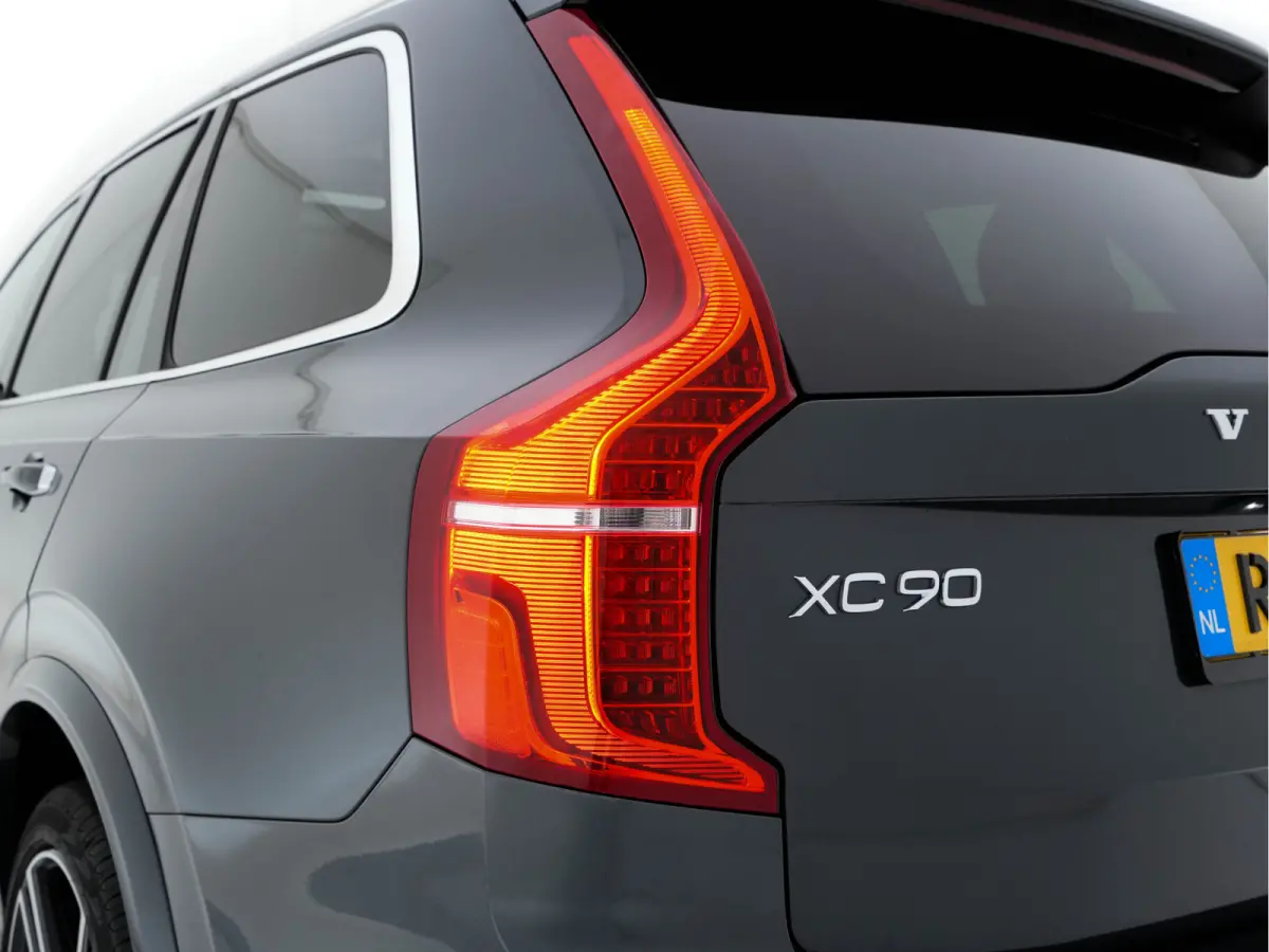 2.0 T8 Twin Engine Inscription AWD [ 7-Pers ] (INCL-BTW) Aut. *PANO | NAPPA-LEATHER | FULL-LED | MEMORY-PACK | KEYLESS | DAB | NAVI-FULLMAP | CAMERA | DIGI-COCKPIT | SPORT-SEATS | 22"ALU*