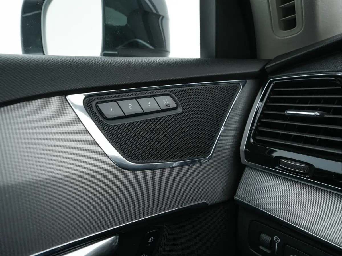 2.0 T8 Twin Engine Inscription AWD [ 7-Pers ] (INCL-BTW) Aut. *PANO | NAPPA-LEATHER | FULL-LED | MEMORY-PACK | KEYLESS | DAB | NAVI-FULLMAP | CAMERA | DIGI-COCKPIT | SPORT-SEATS | 22"ALU*