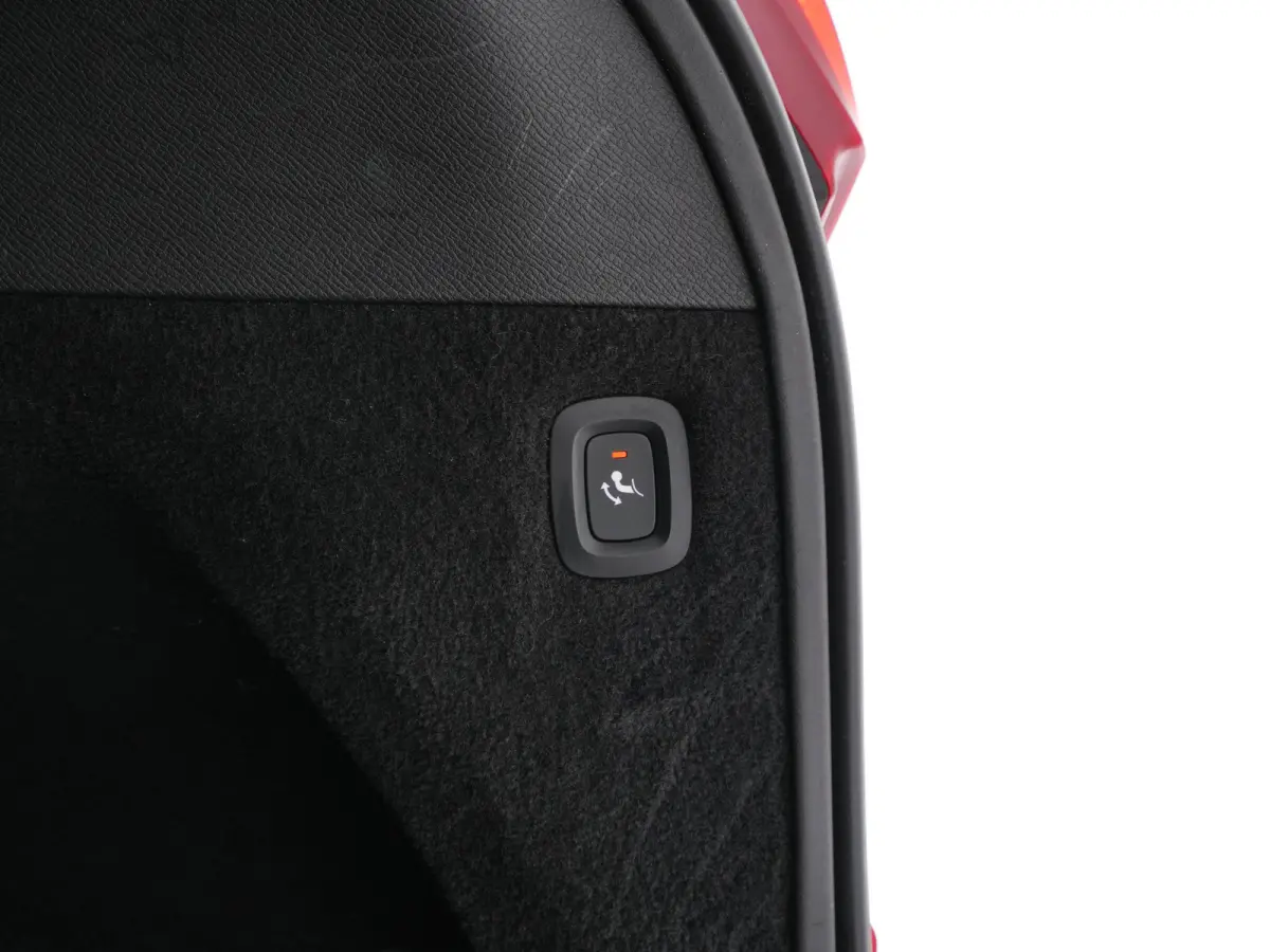 2.0 T8 Twin Engine Inscription AWD [ 7-Pers ] (INCL-BTW) Aut. *PANO | NAPPA-LEATHER | FULL-LED | MEMORY-PACK | KEYLESS | DAB | NAVI-FULLMAP | CAMERA | DIGI-COCKPIT | SPORT-SEATS | 22"ALU*