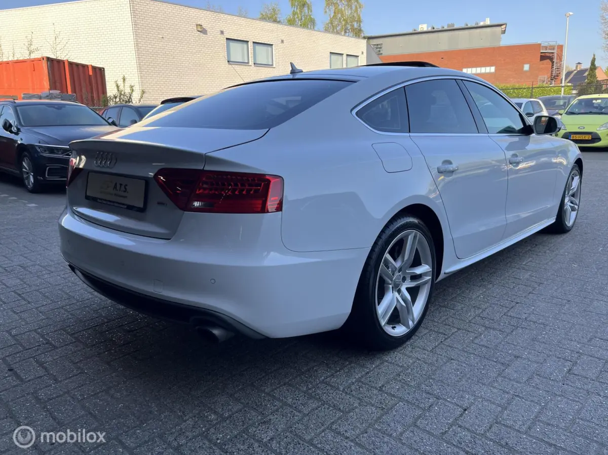 2.0 TFSI 211PK quattro S-LINE*SCHUIFDAK*NAVI*