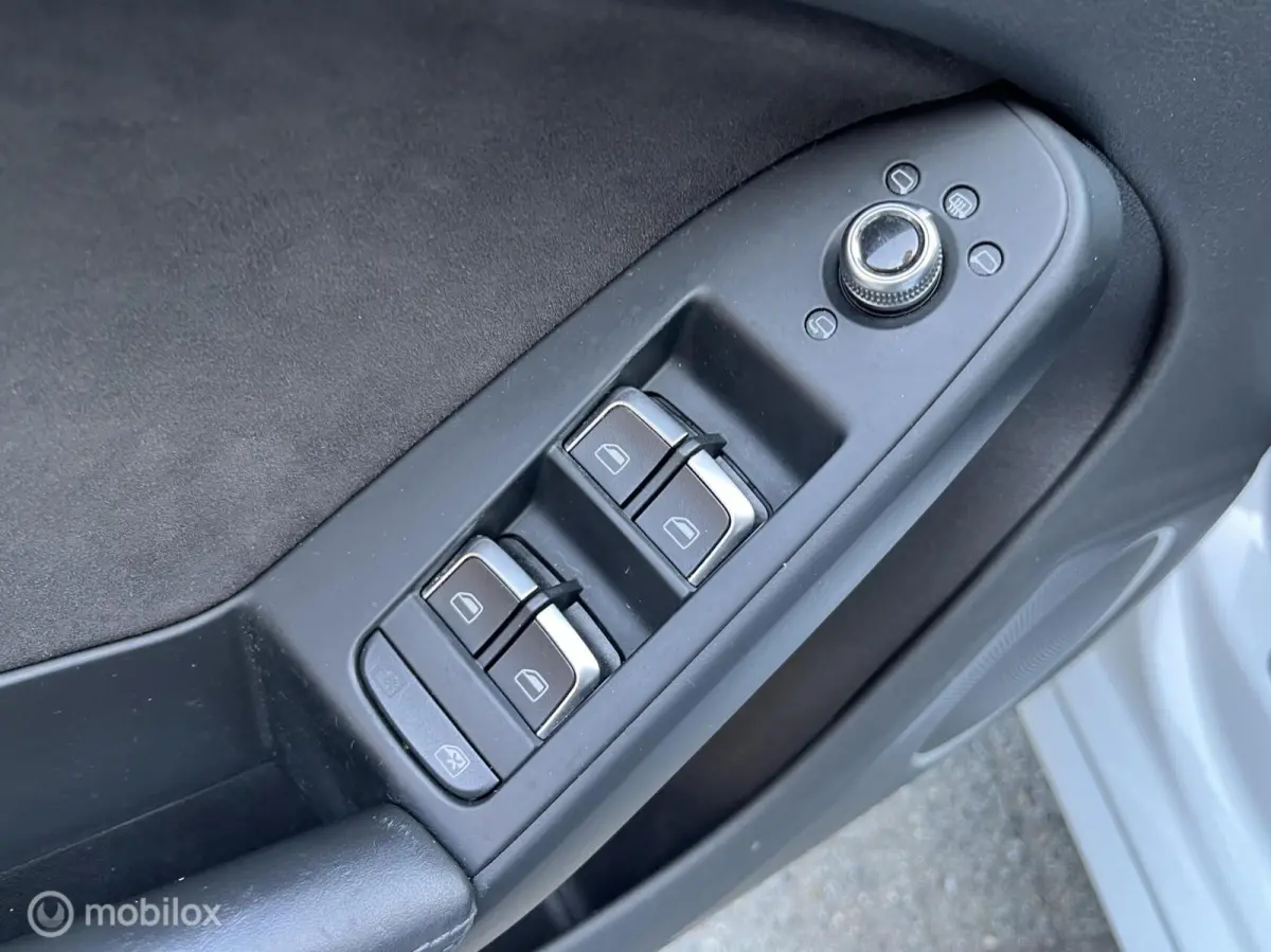 2.0 TFSI 211PK quattro S-LINE*SCHUIFDAK*NAVI*