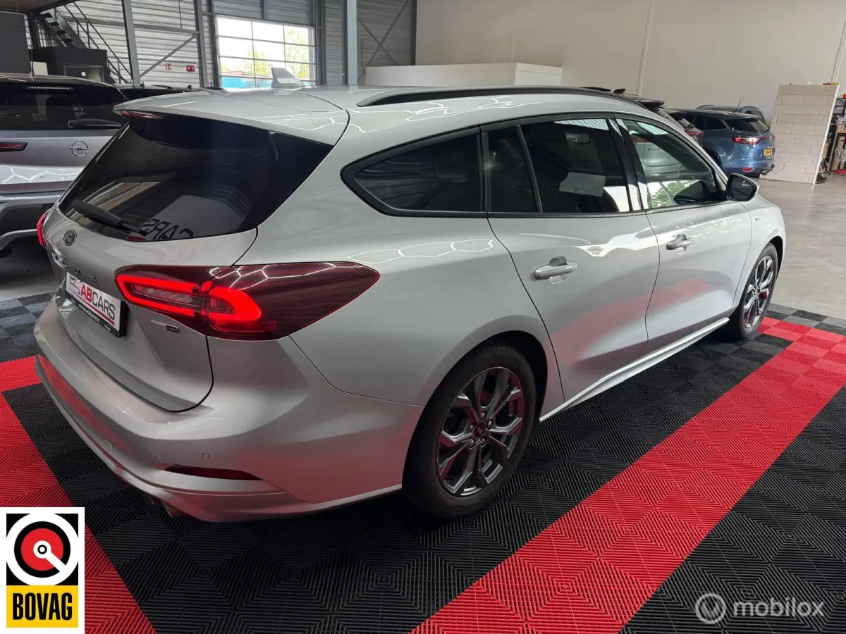 1.0 EcoBoost Hybrid ST Line