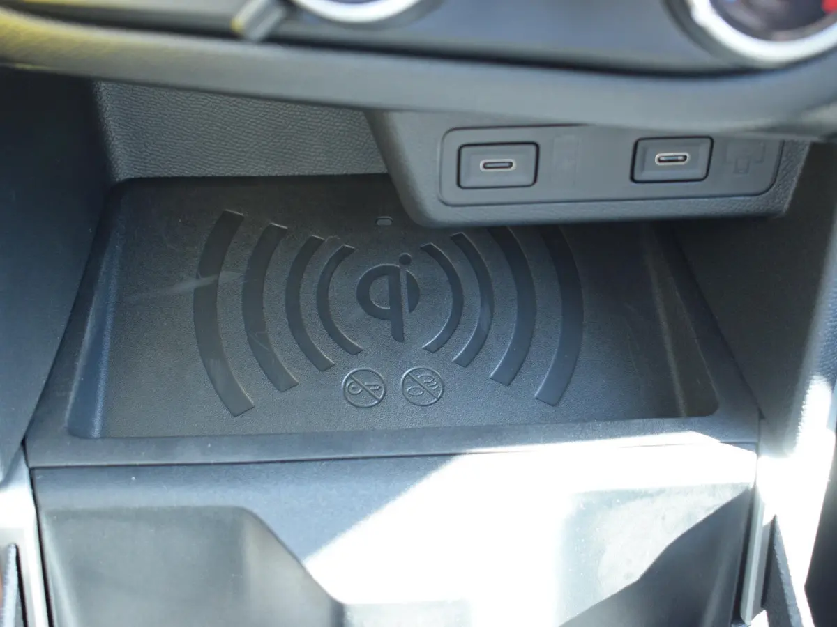 Edition 44 kWh | CARPLAY | CAMERA + SENSOREN | 3-FASE 11KW