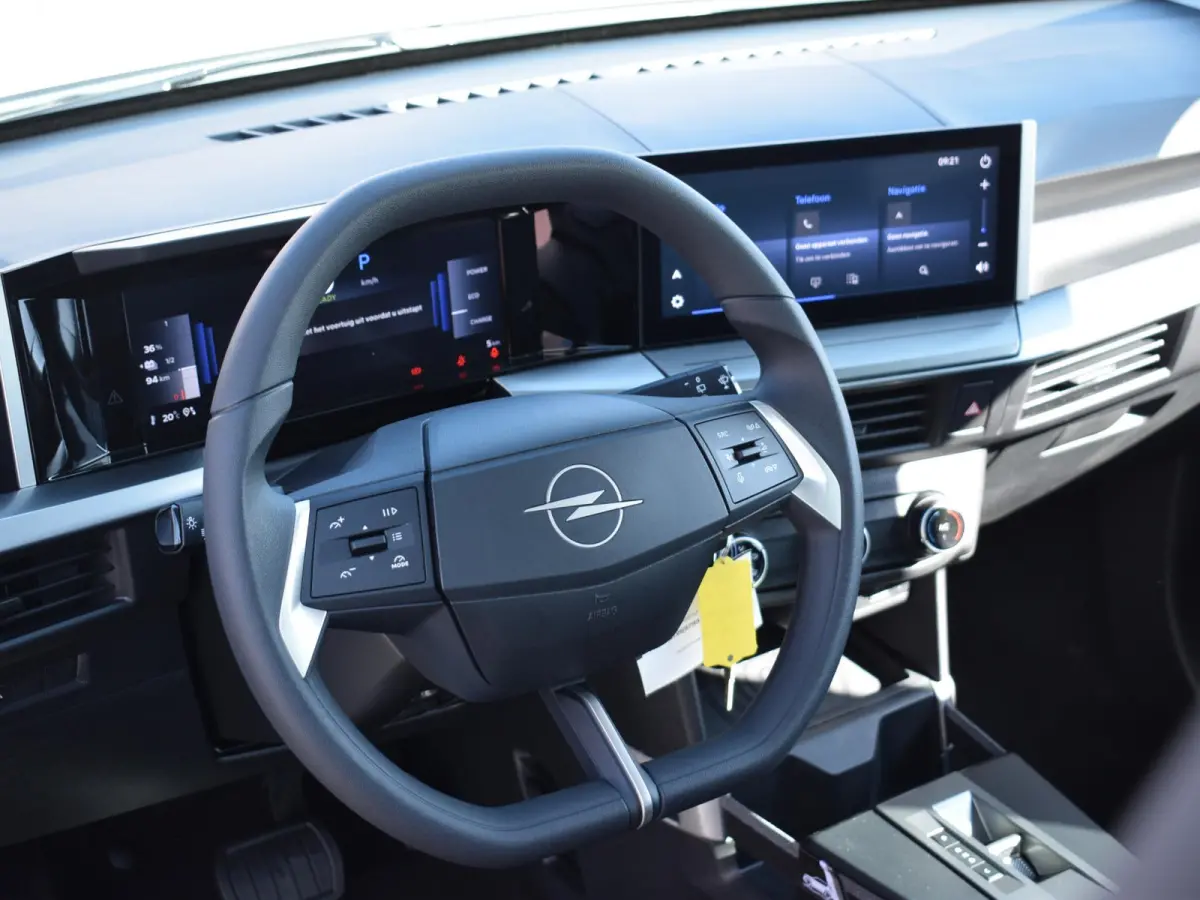 Edition 44 kWh | CARPLAY | CAMERA + SENSOREN | 3-FASE 11KW
